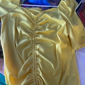 yellow crop top size medium